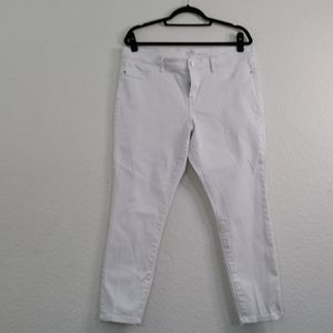 White Jean Capris